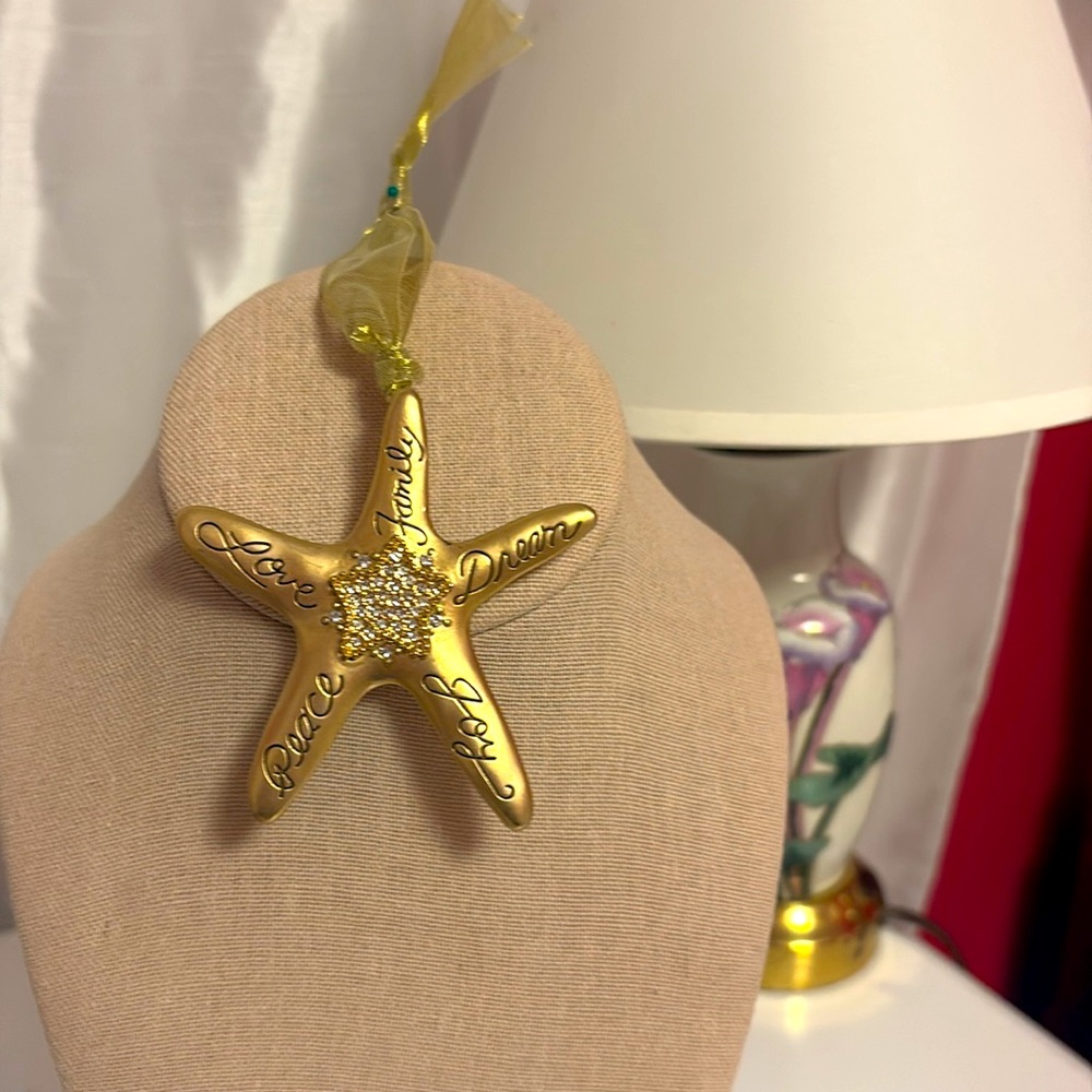 Chico’s Gold Star with Rhinestone Brooch/Ornament